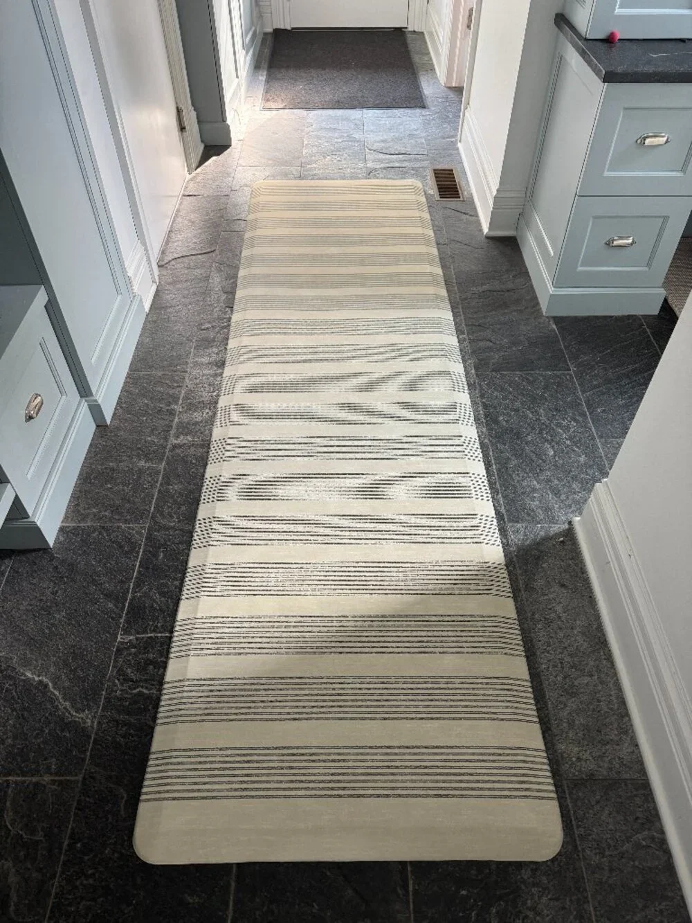 House of Noa - Nama Standing Kitchen Foam Floor Mat (Abbott, Carbon) 30 x 108